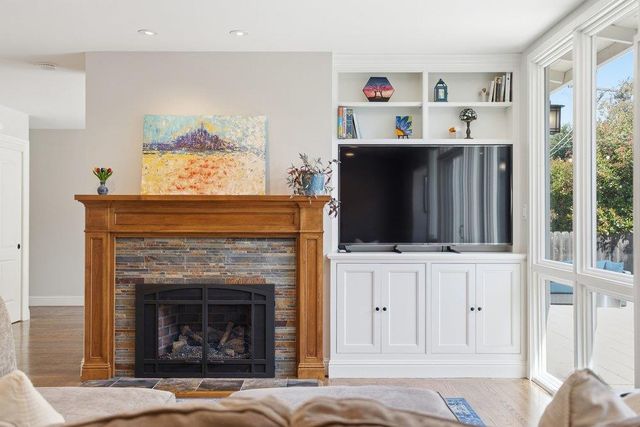 875 Buckland Avenue, San Carlos, CA 94070