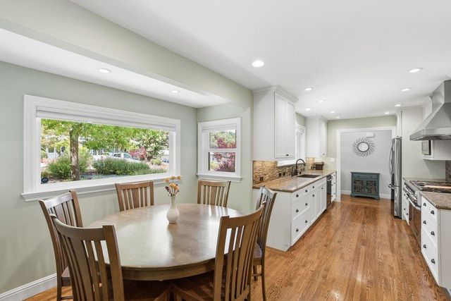 875 Buckland Avenue, San Carlos, CA 94070