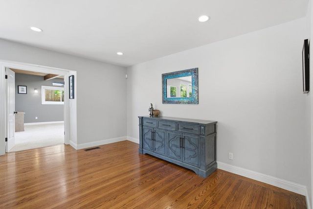 875 Buckland Avenue, San Carlos, CA 94070