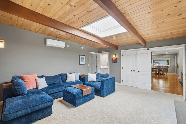 875 Buckland Avenue, San Carlos, CA 94070