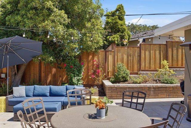 875 Buckland Avenue, San Carlos, CA 94070
