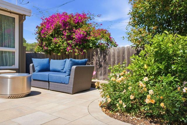 875 Buckland Avenue, San Carlos, CA 94070