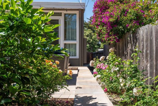 875 Buckland Avenue, San Carlos, CA 94070