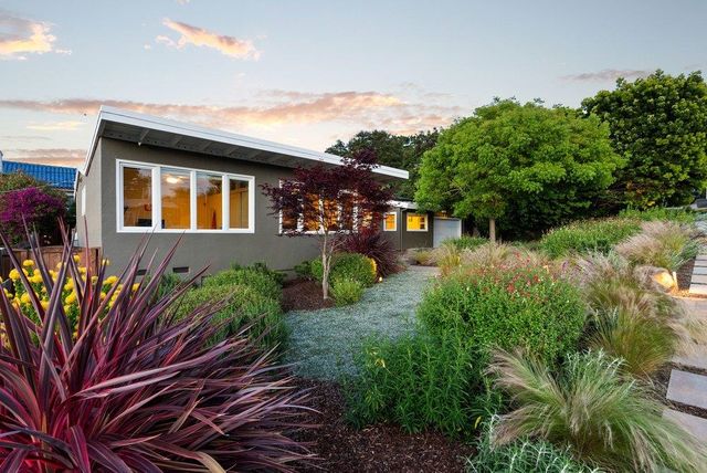 875 Buckland Avenue, San Carlos, CA 94070