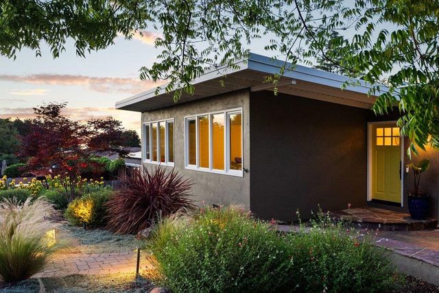 875 Buckland Avenue, San Carlos, CA 94070