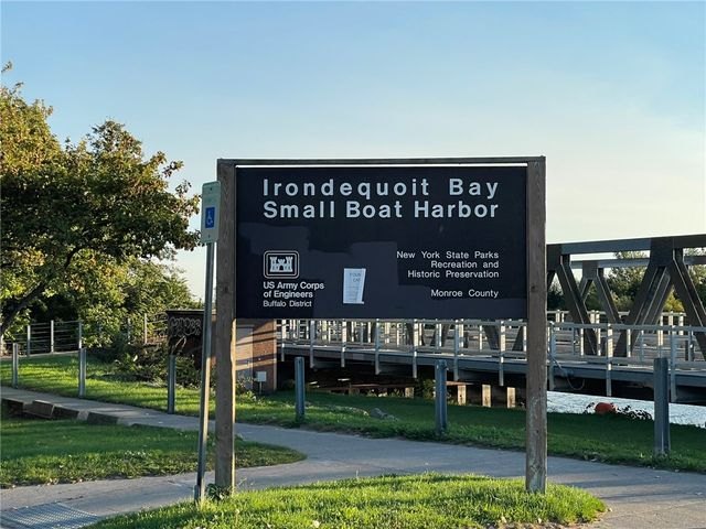 168 Birchwood Drive, Irondequoit, NY 14622