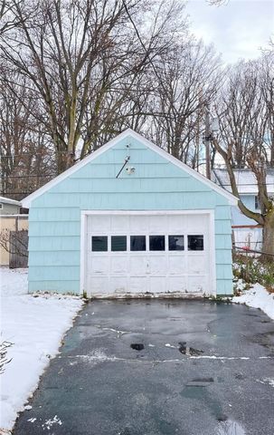 168 Birchwood Drive, Irondequoit, NY 14622