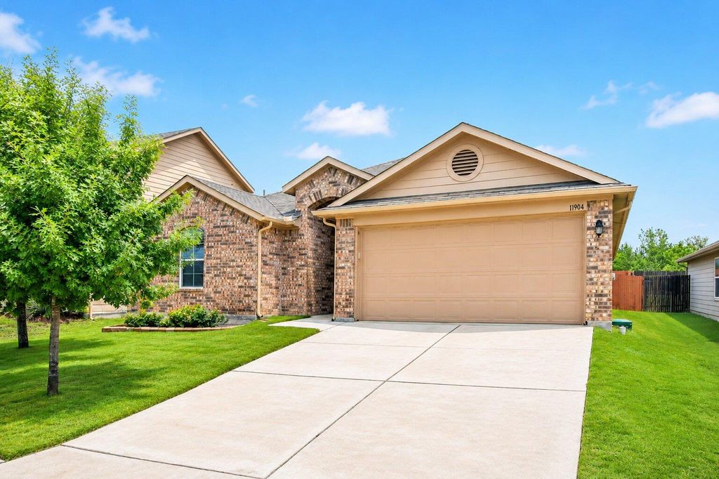 11904 Jamie DR, Manor, TX 78653