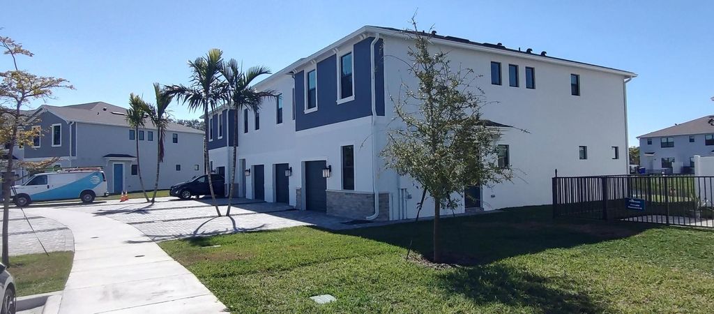 7770 SW Bentley Lane, Stuart, FL 34997