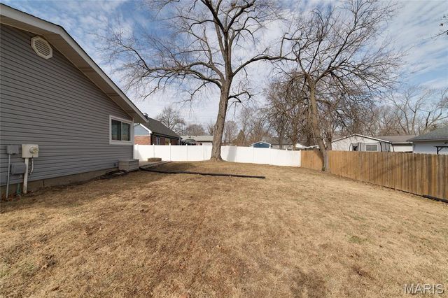 1598 Matlock Drive, Florissant, MO 63031