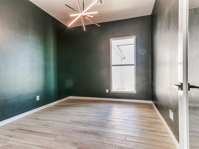 25198 Scarlett Street, Cashion, OK 73016