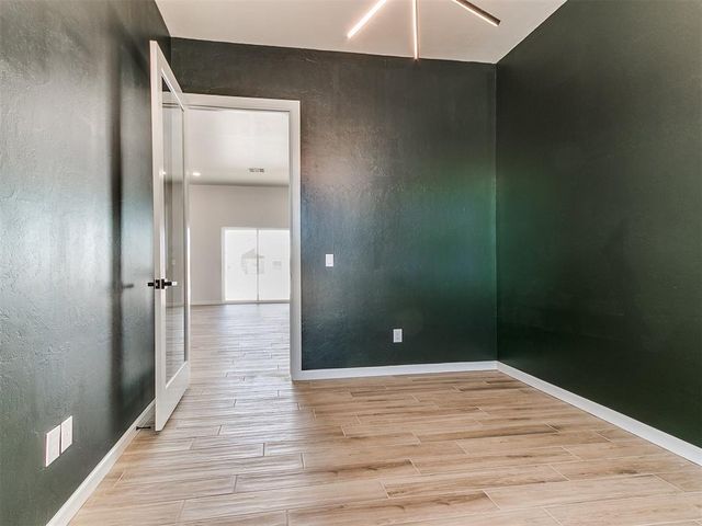 25198 Scarlett Street, Cashion, OK 73016