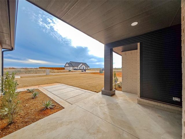 25198 Scarlett Street, Cashion, OK 73016