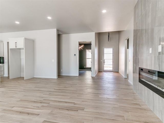 25198 Scarlett Street, Cashion, OK 73016