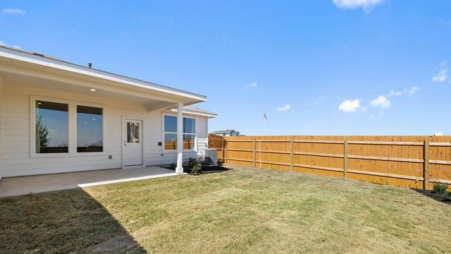 644-A Arnold LOOP, Uhland, TX 78640