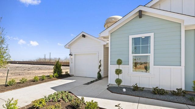 644-A Arnold LOOP, Uhland, TX 78640
