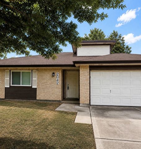 2042 Bridge Cross Lane, Houston, TX 77067