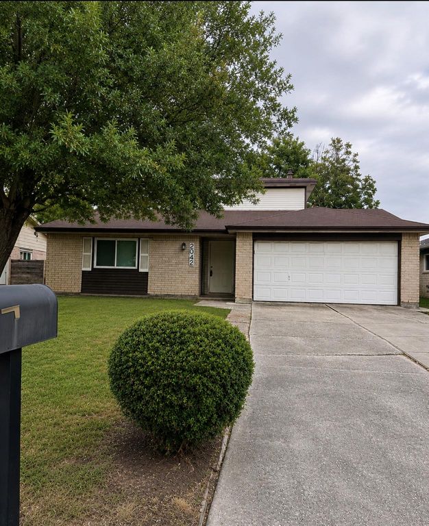 2042 Bridge Cross Lane, Houston, TX 77067
