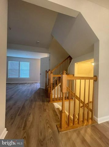 225 FOXMANOR LN, Glen Burnie, MD 21061