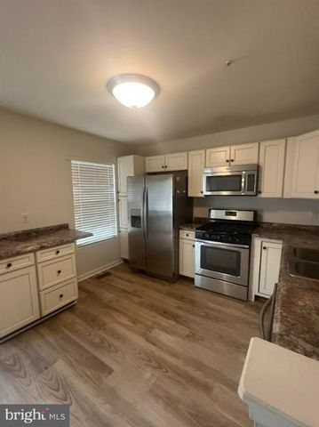 225 FOXMANOR LN, Glen Burnie, MD 21061