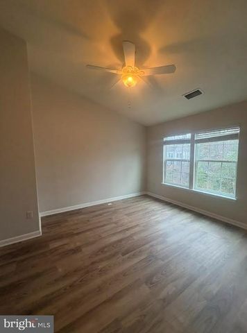 225 FOXMANOR LN, Glen Burnie, MD 21061