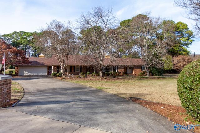 4104 Huntington Road, Huntsville, AL 35802