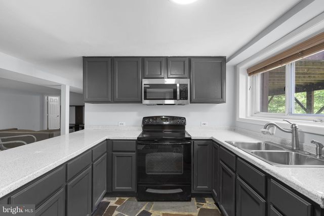 613 BROAD CREEK DR, Fort Washington, MD 20744