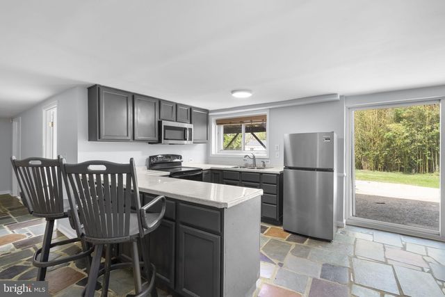 613 BROAD CREEK DR, Fort Washington, MD 20744