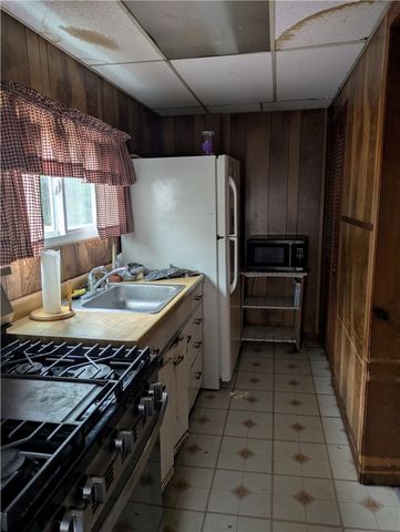 311 Strawberry Alley, New Brighton, PA 15066