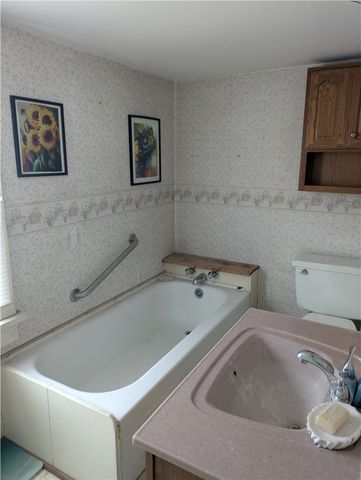311 Strawberry Alley, New Brighton, PA 15066