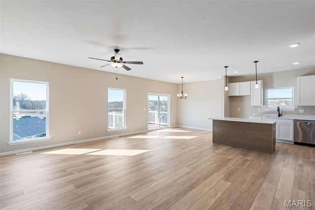 411 Daniel Court, New Haven, MO 63068