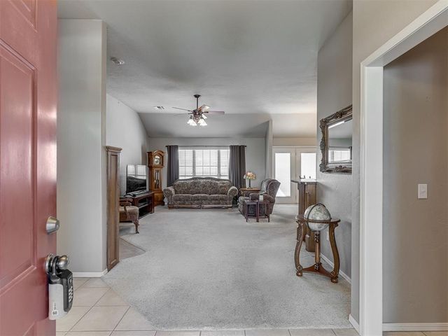 544 E Forest Lane, Mustang, OK 73064