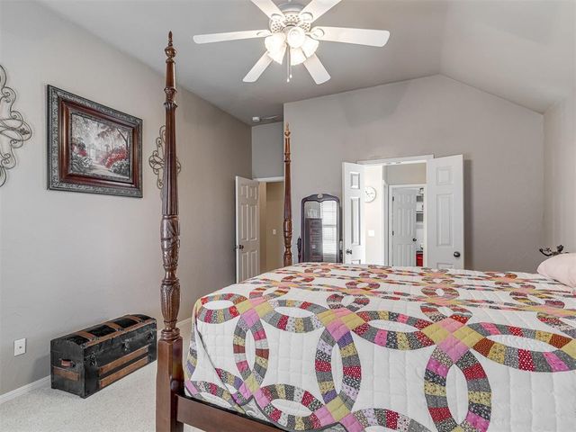 544 E Forest Lane, Mustang, OK 73064