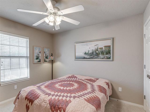 544 E Forest Lane, Mustang, OK 73064