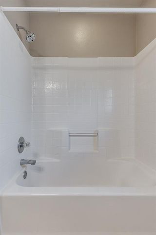 544 E Forest Lane, Mustang, OK 73064