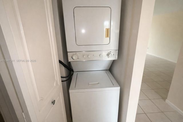 500 NW 214th St 103, Miami Gardens, FL 33169