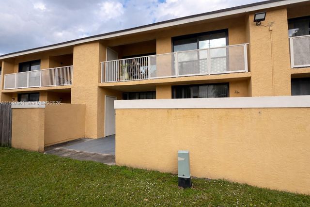 500 NW 214th St 103, Miami Gardens, FL 33169