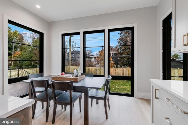 809 N KENMORE ST, Arlington, VA 22201