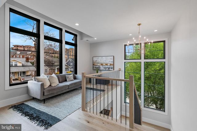 809 N KENMORE ST, Arlington, VA 22201