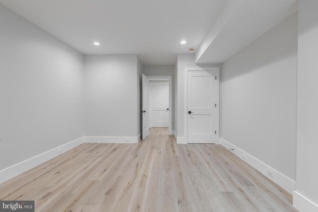 809 N KENMORE ST, Arlington, VA 22201