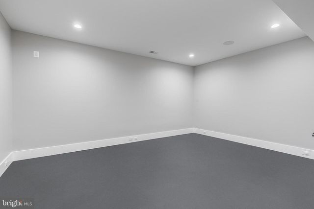 809 N KENMORE ST, Arlington, VA 22201