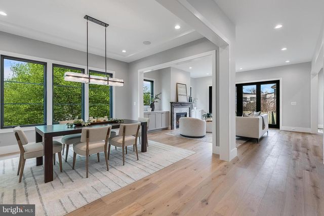 809 N KENMORE ST, Arlington, VA 22201