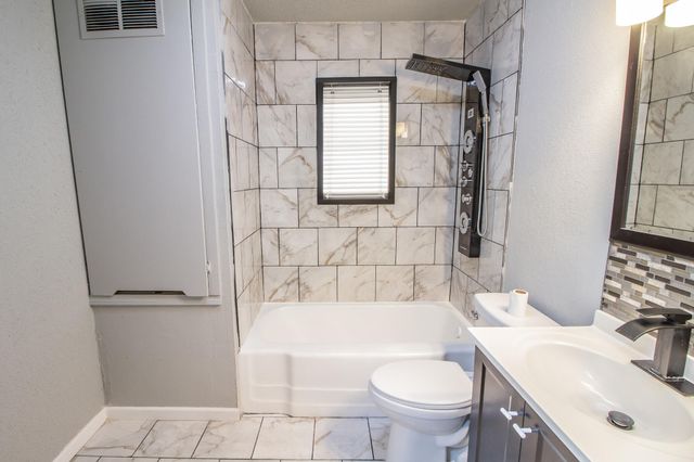 527 51st Street, Lubbock, TX 79404