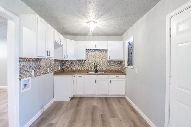 527 51st Street, Lubbock, TX 79404