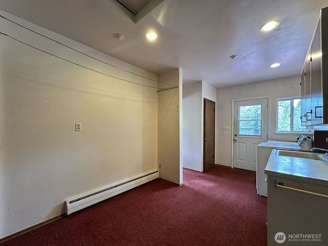 875 Eatonville Hwy W, Eatonville, WA 98328