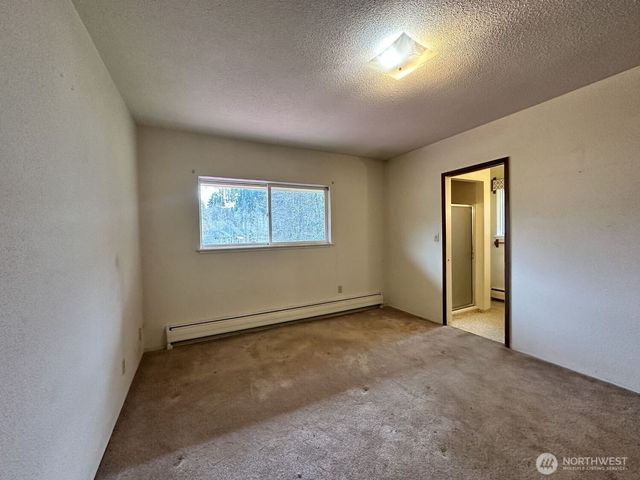 875 Eatonville Hwy W, Eatonville, WA 98328