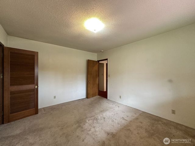 875 Eatonville Hwy W, Eatonville, WA 98328