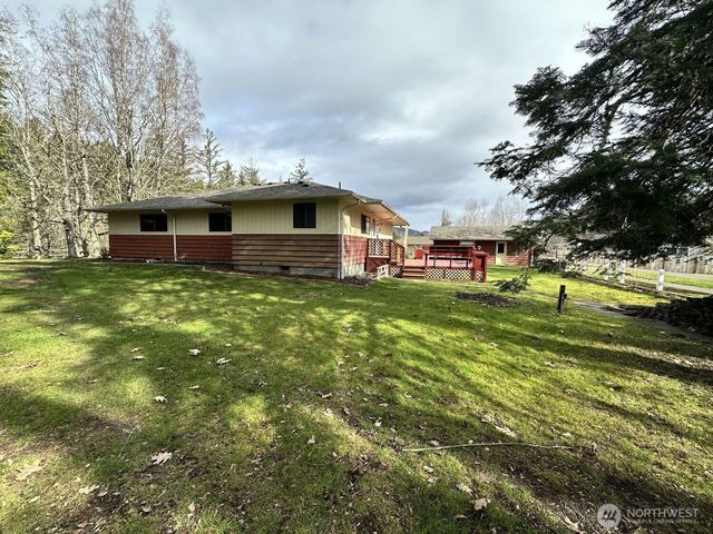 875 Eatonville Hwy W, Eatonville, WA 98328