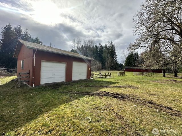 875 Eatonville Hwy W, Eatonville, WA 98328