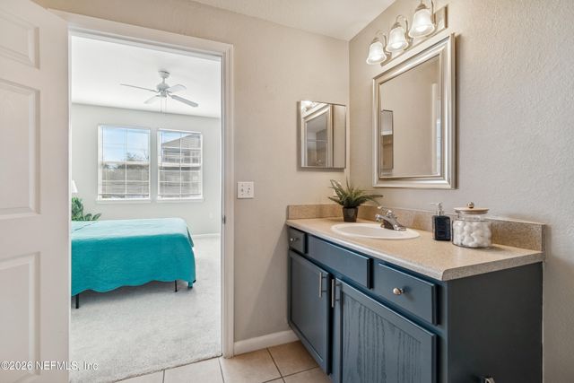 8550 TOUCHTON Road 527, Jacksonville, FL 32216